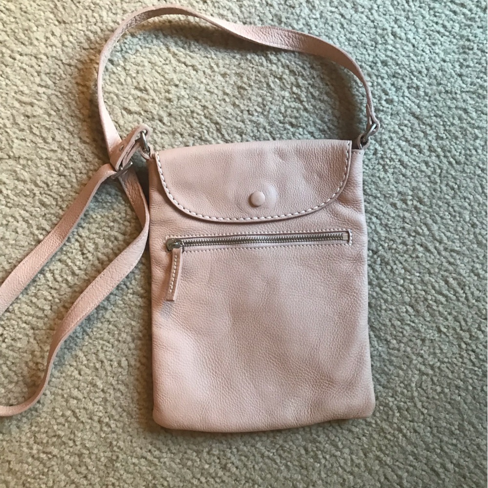 Roots pale pink leather bag